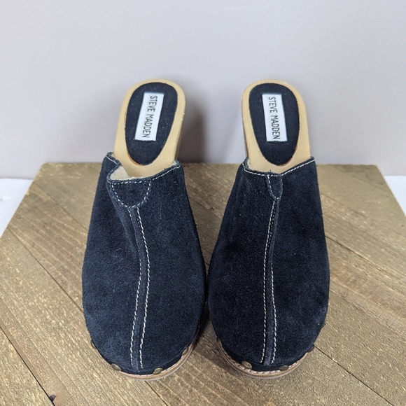 Steve Madden Suede Shearling Clogs Size 7.5 Black Leather Studded Wedge Platform - Picture 4 of 12